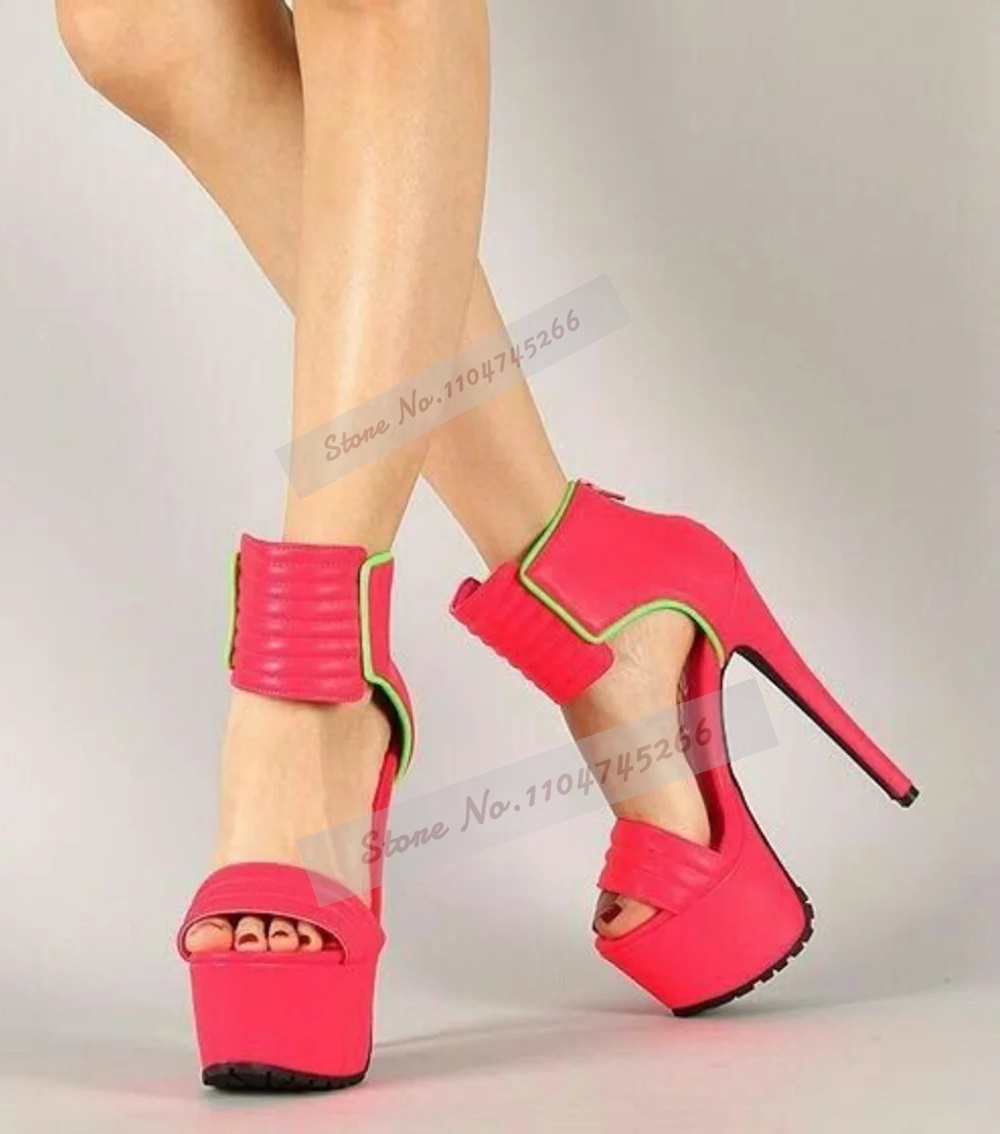 Rosarote, matte Leder-gestreif – Wide Fit Heels Bewertung und Preis